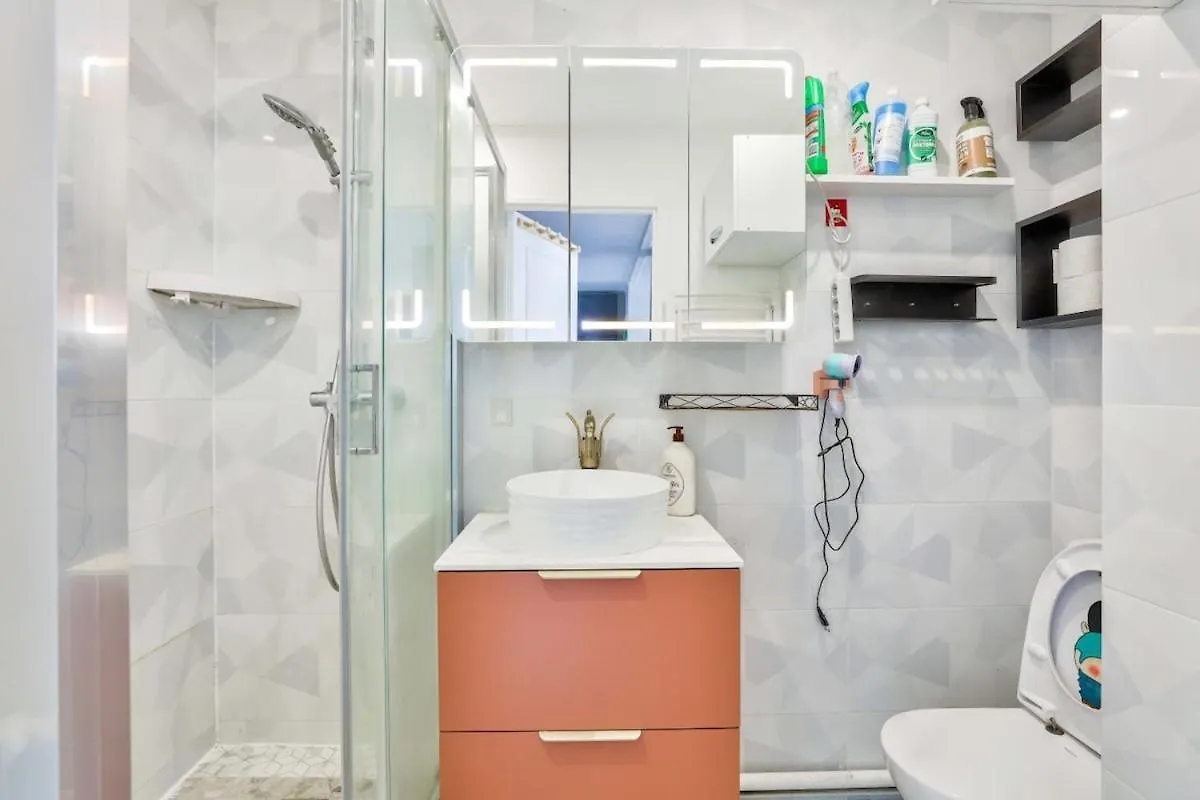 Stunning 1 Bedroom Flat Near Place D'Italie Paris France